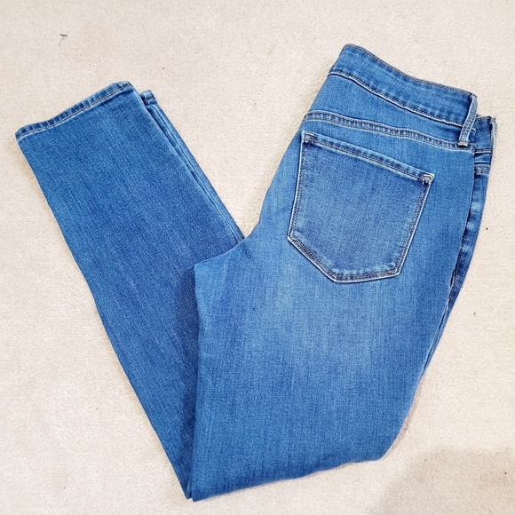 Old Navy Pop Icon Skinny Jeans Women Size 6 Blue Distressed Mid Rise Straight - Picture 2 of 8